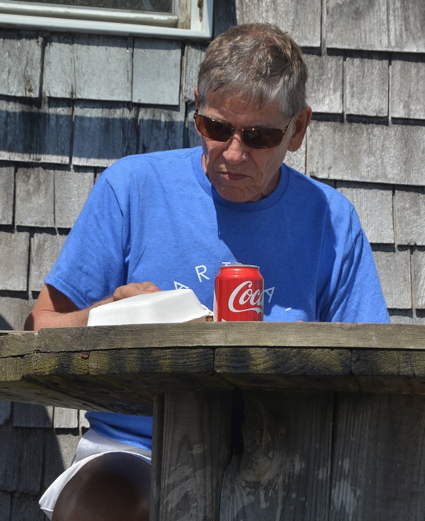lunch on the Menemsha dock